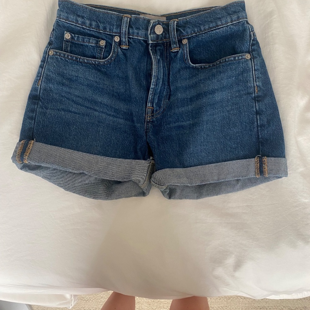 Everlane W Relaxed Jean Short - size 26